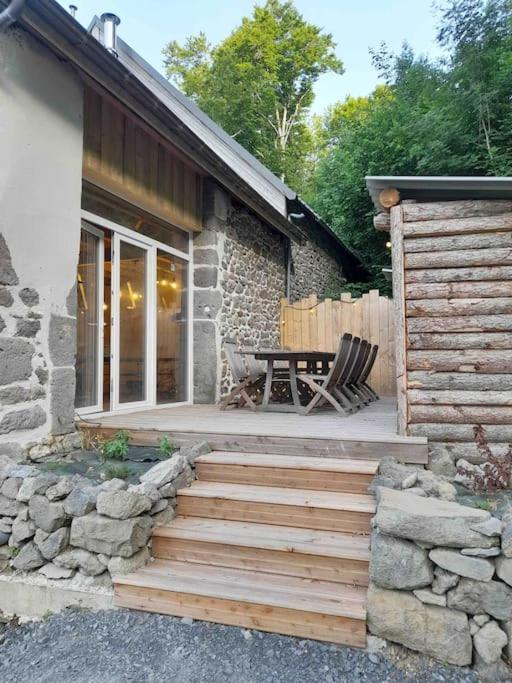 La Grange De La Gratade Villa Rochefort-Montagne Екстериор снимка